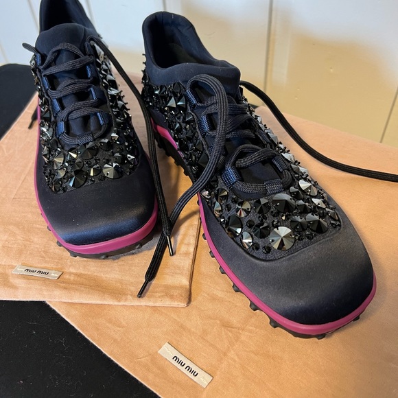 Astro Runner Trainer MIU MIU
Size EU 40 US 10 UK 8.5 - Picture 11 of 11